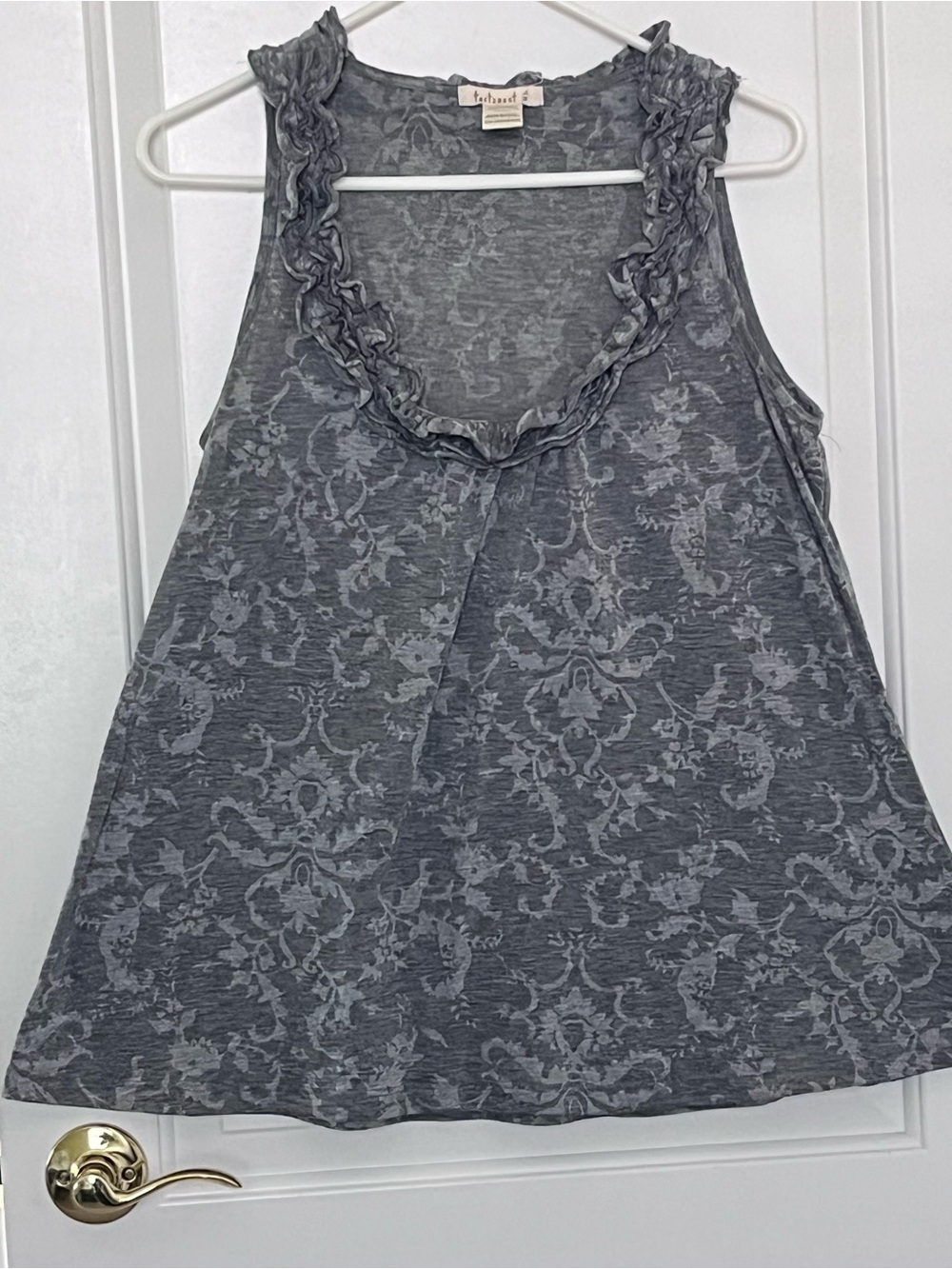 Testament Gray Ruffle-Neck Sleeveless Tank Top XL